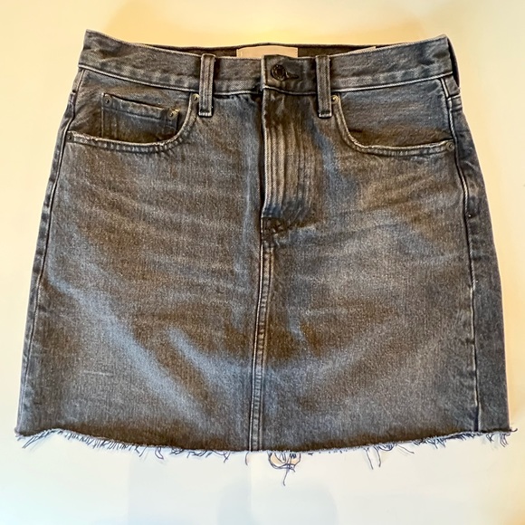 Everlane The Denim Skirt in Black - Picture 3 of 8